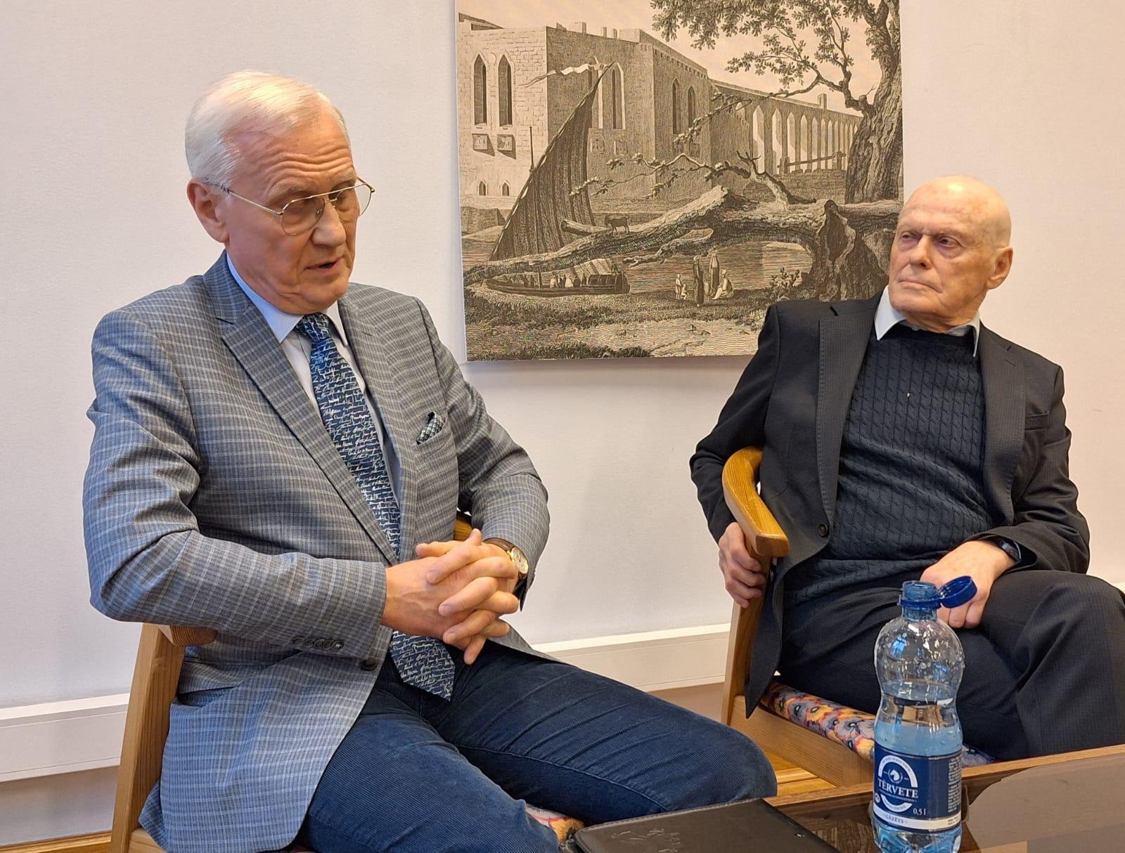 Donalda Trampa otrās prezidentūras iesākums - solījumi, rezultāti, izredzes 03. Foto: Guntis Veiss 15.mai.2025