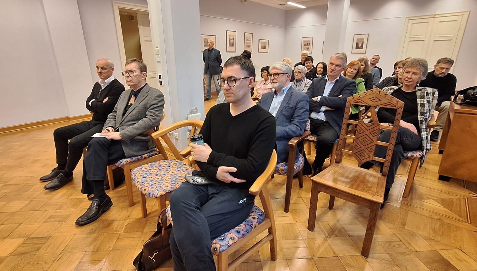 Donalda Trampa otrās prezidentūras iesākums - solījumi, rezultāti, izredzes 04. Foto: Guntis Veiss 15.mai.2025
